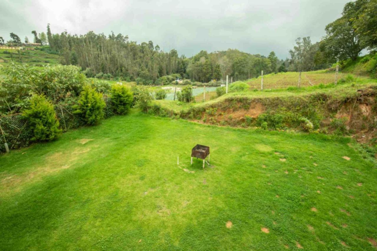 Lazo Silver Lake , Ooty Eksteriør billede